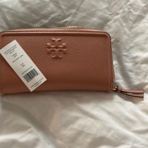 Tory Burch Thea continental wallet with tag. Pink moon color